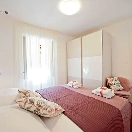 Luxury Dvor ספליט