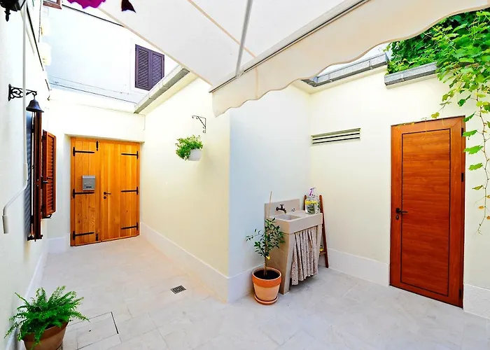 Apartman Luxury Dvor Split