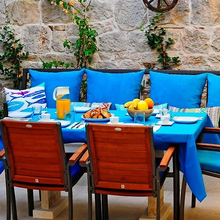 Apartment Luxury Dvor