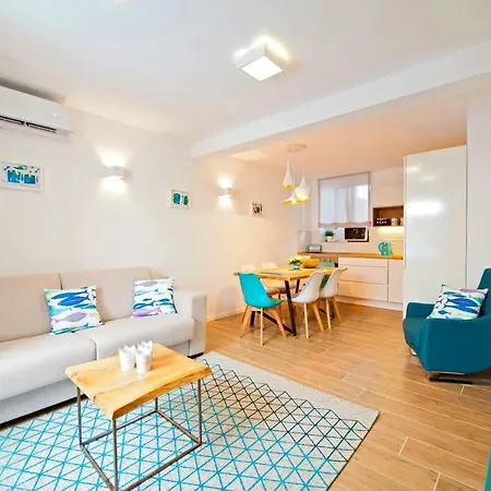 Luxury Dvor Apartment *