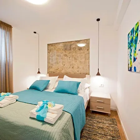 Apartment Luxury Dvor